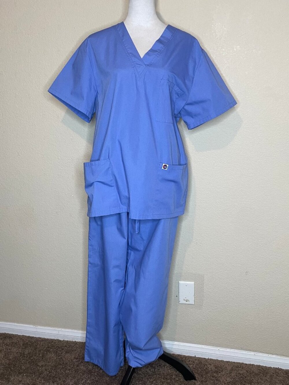 Sivvan Blue Medical Scrub Set Size Large V-Neck Top Drawstring Pants Uniform - Picture 2 of 16